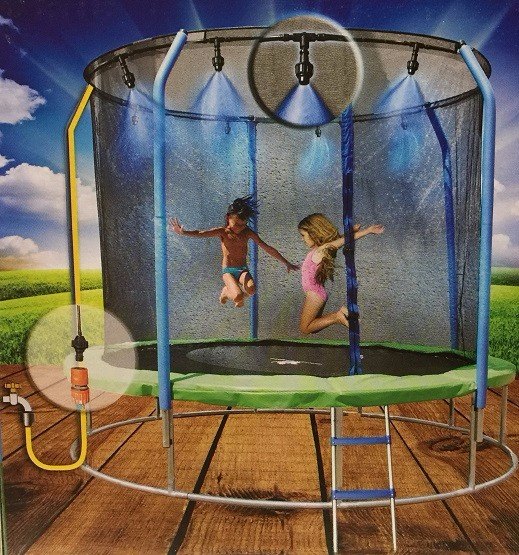 מתזי מים לקירור וצינון הקופצים בטרמפולינות מבית CITYSPORT