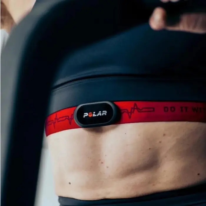 רצועת דופק מתקדמת לחזה 251296 דגם H10 בצבע אדום מבית POLAR