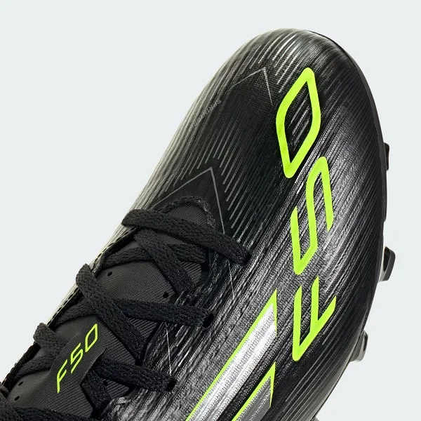 נעלי כדורגל דשה לבוגרים 261783 דגם F50 Club Firm ADIDAS בצבע שחור
