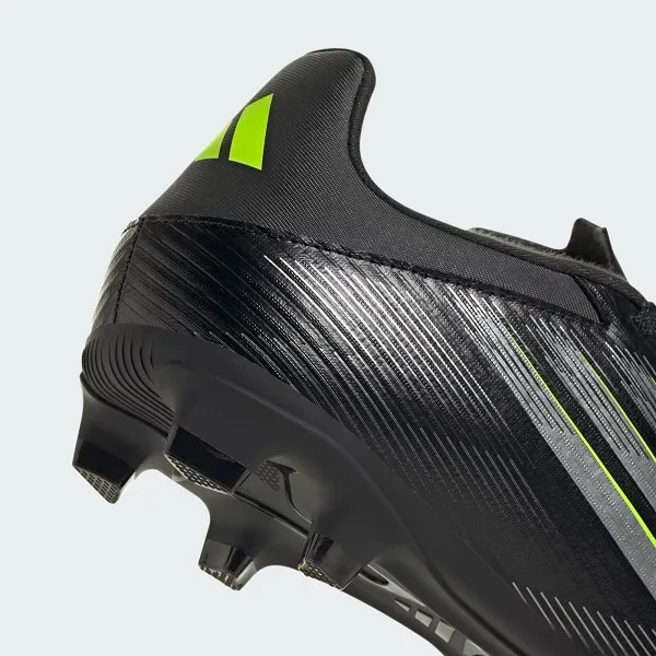נעלי כדורגל דשה לבוגרים 261783 דגם F50 Club Firm ADIDAS בצבע שחור